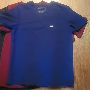 NEW Figs navy small top